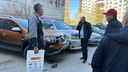 В Северо-Чемском жилмассиве «Жигули» протаранили 3 легковушки и скрылись с места ДТП — авария попала на видео