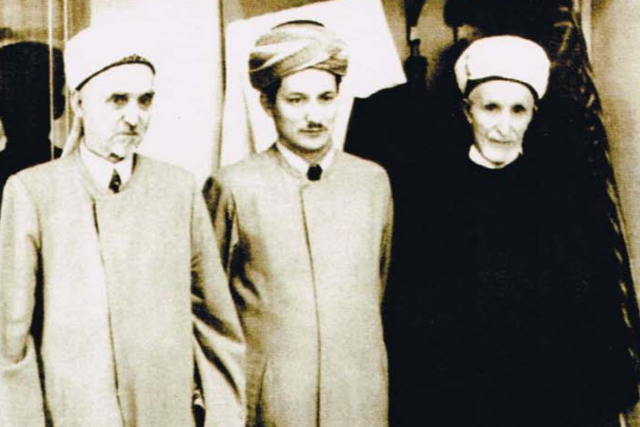 Таджуддин с духовными наставниками в мечети «Аль-Марджани»