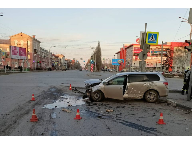 Апрель богдана хмельницкого