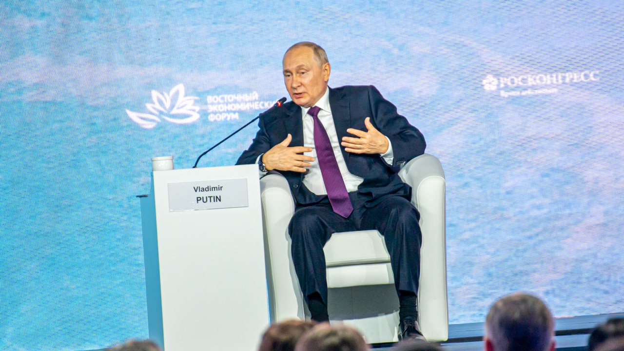 Путин назвал Чубайса Мойшей и не ответил, будет ли баллотироваться: о чем президент говорил почти 3 часа на ВЭФ