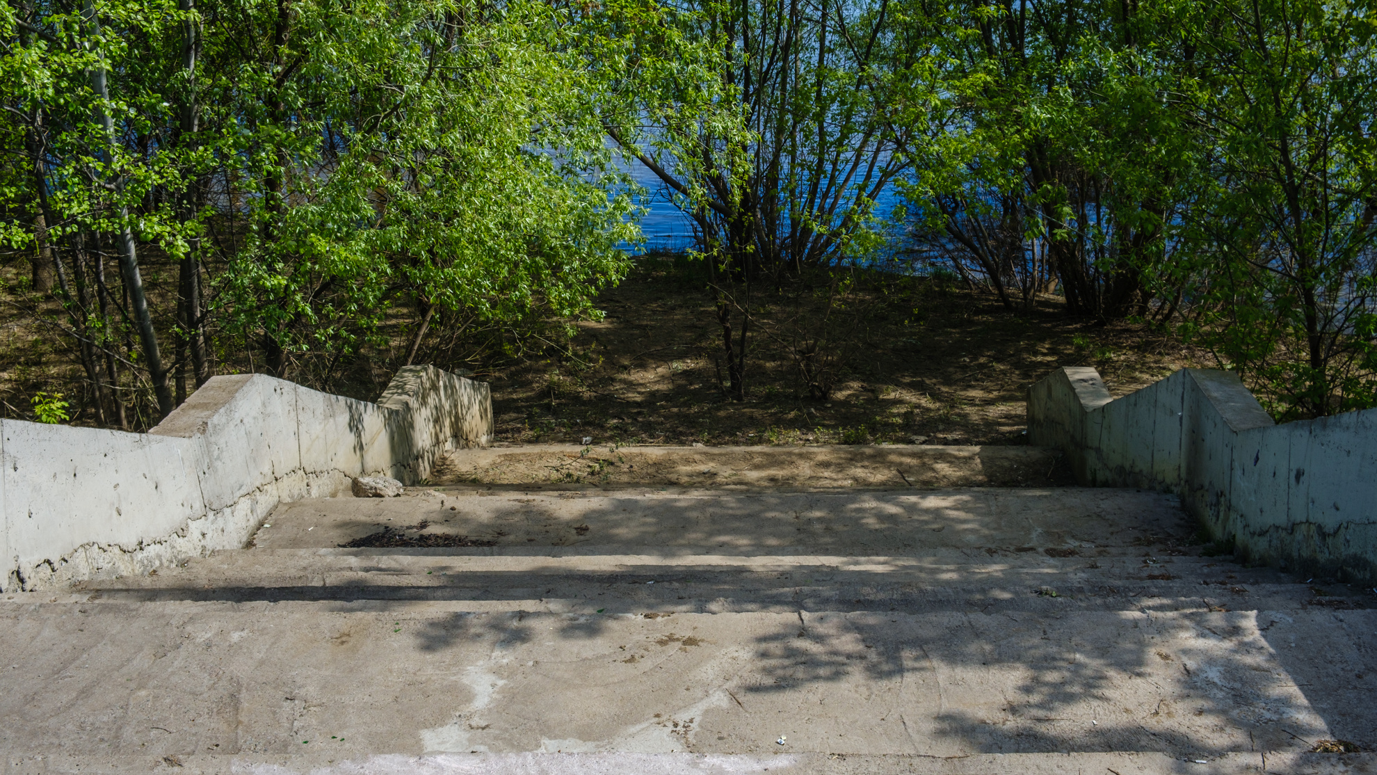 «Люди должны жить в чистоте, а не на помойке»: уфимцы — о забытой набережной в Сипайлово