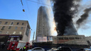 Пламя разрослось за секунду: начало пожара в недострое во Владивостоке попало на видео