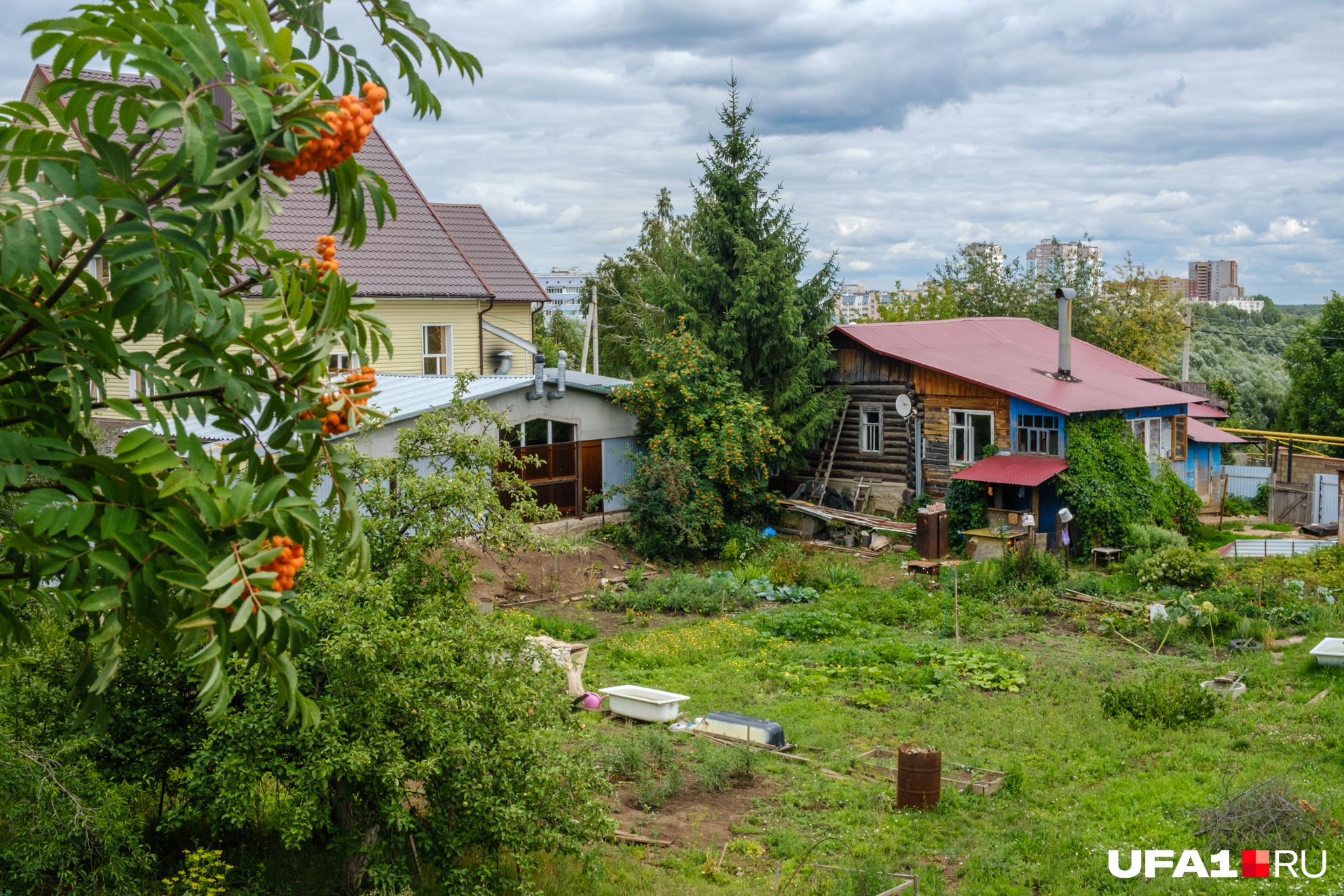 Деревня в городе, получается