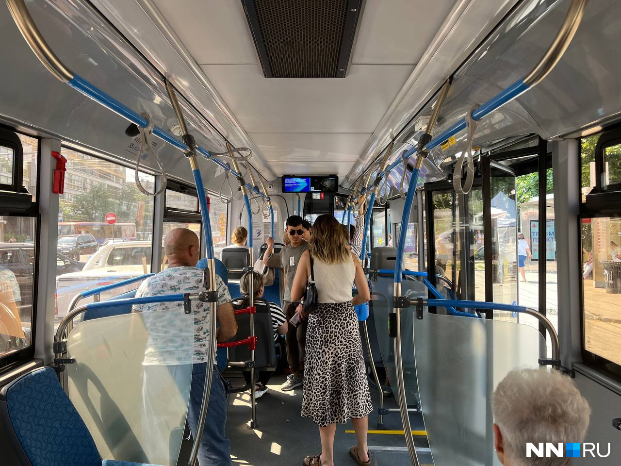 Адская жарильня. Проверили температуру в самых «горячих» автобусах Нижнего Новгорода