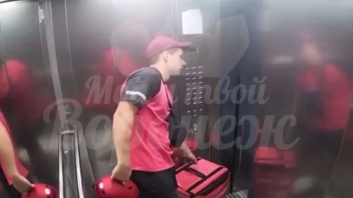 В воронежском ЖК «Европейский» упал лифт — видео