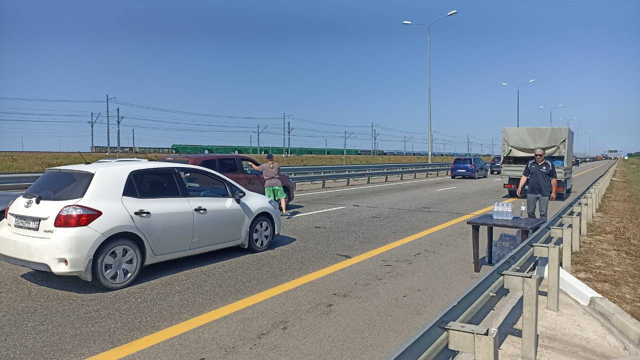 Власти придумали, как решить проблему с пробками на Крымском мосту (есть несколько вариантов)