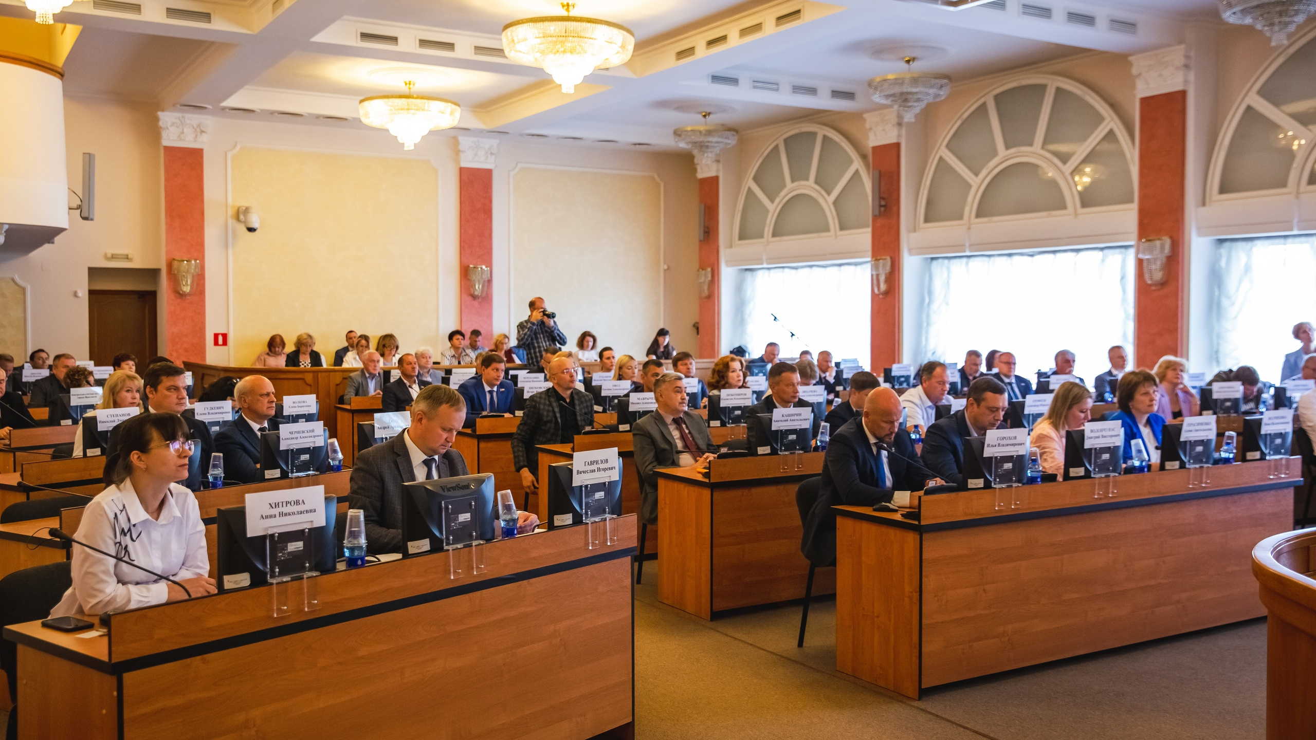 «Это аморально»: депутатам муниципалитета Ярославля повысят зарплаты на 45%