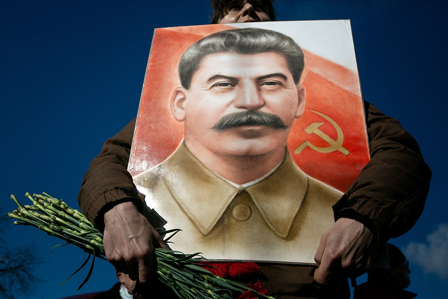 Увлечение Сталиным — не подражание, а логика эволюции системы. Историк Тихонов — о своей книге «Полезное прошлое»
