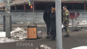 Возле красноярского автовокзала обнаружили бесхозную сумку. Вызвали полицию и МЧС