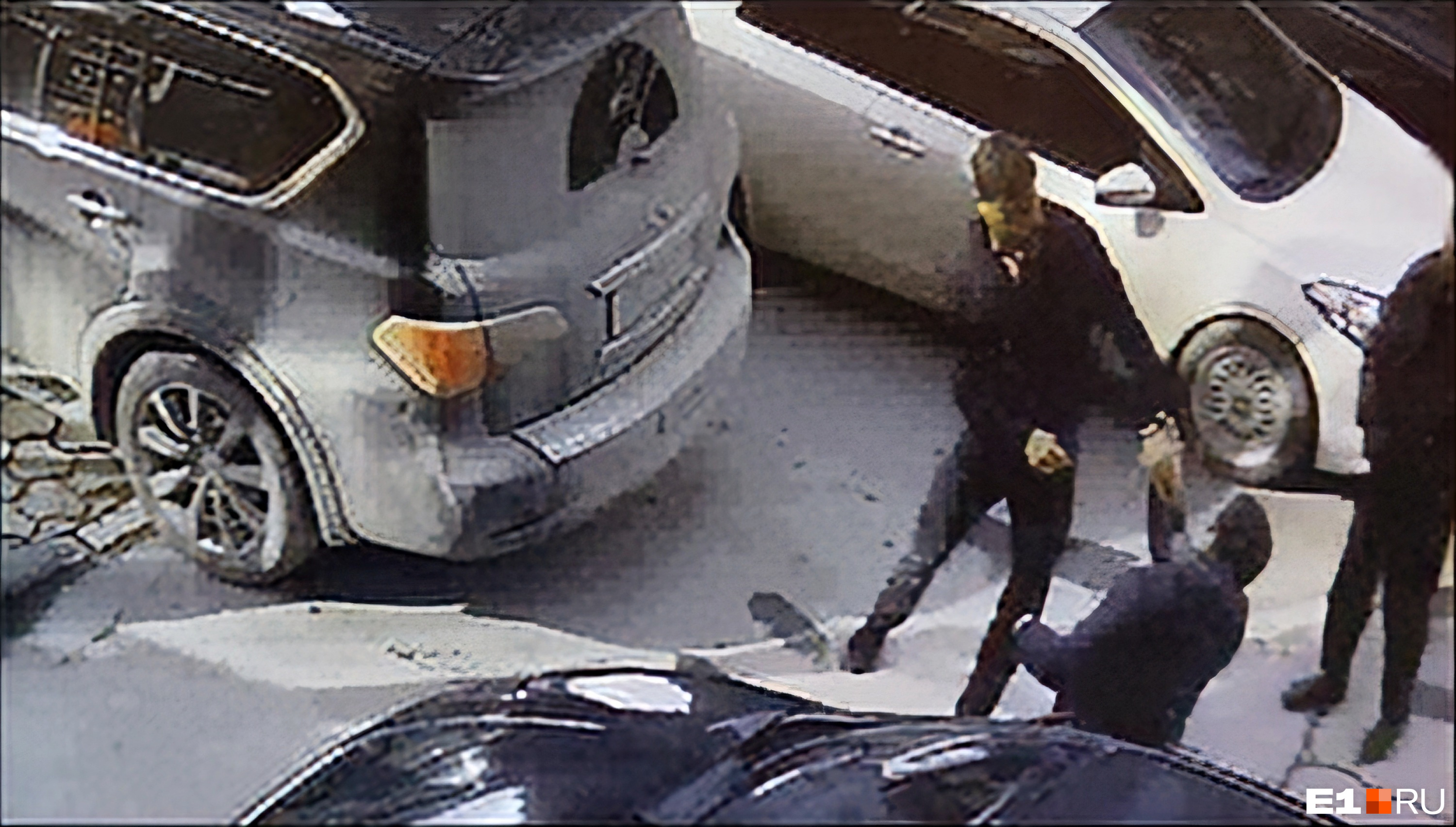 В Екатеринбурге хам на люксовом авто напал на водителя праворульки — и остался со сломанным носом