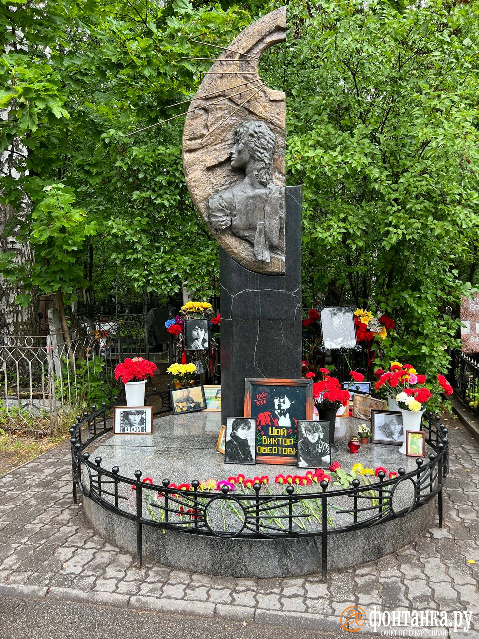 Химкинское кладбище фото могил знаменитостей