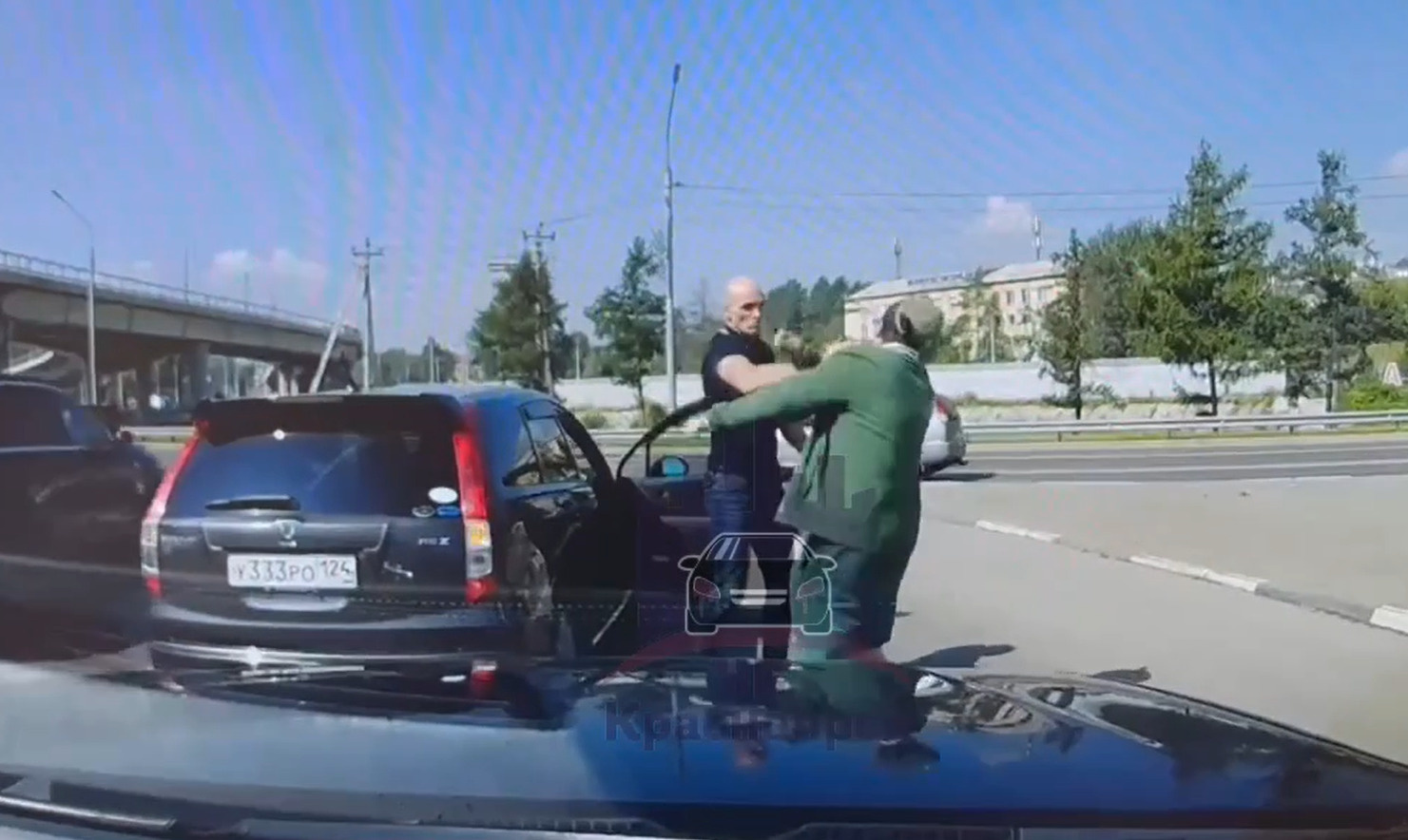 «За руль нельзя»: какие травмы у красноярца после драки с депутатом КПРФ Ивашкиным на дороге