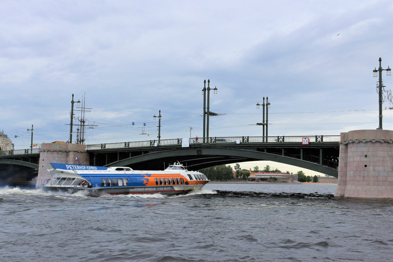 биржевой мост санкт петербург