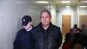 Скандально известного застройщика доставили в суд — его обвиняют в мошенничестве на 83 миллиона рублей