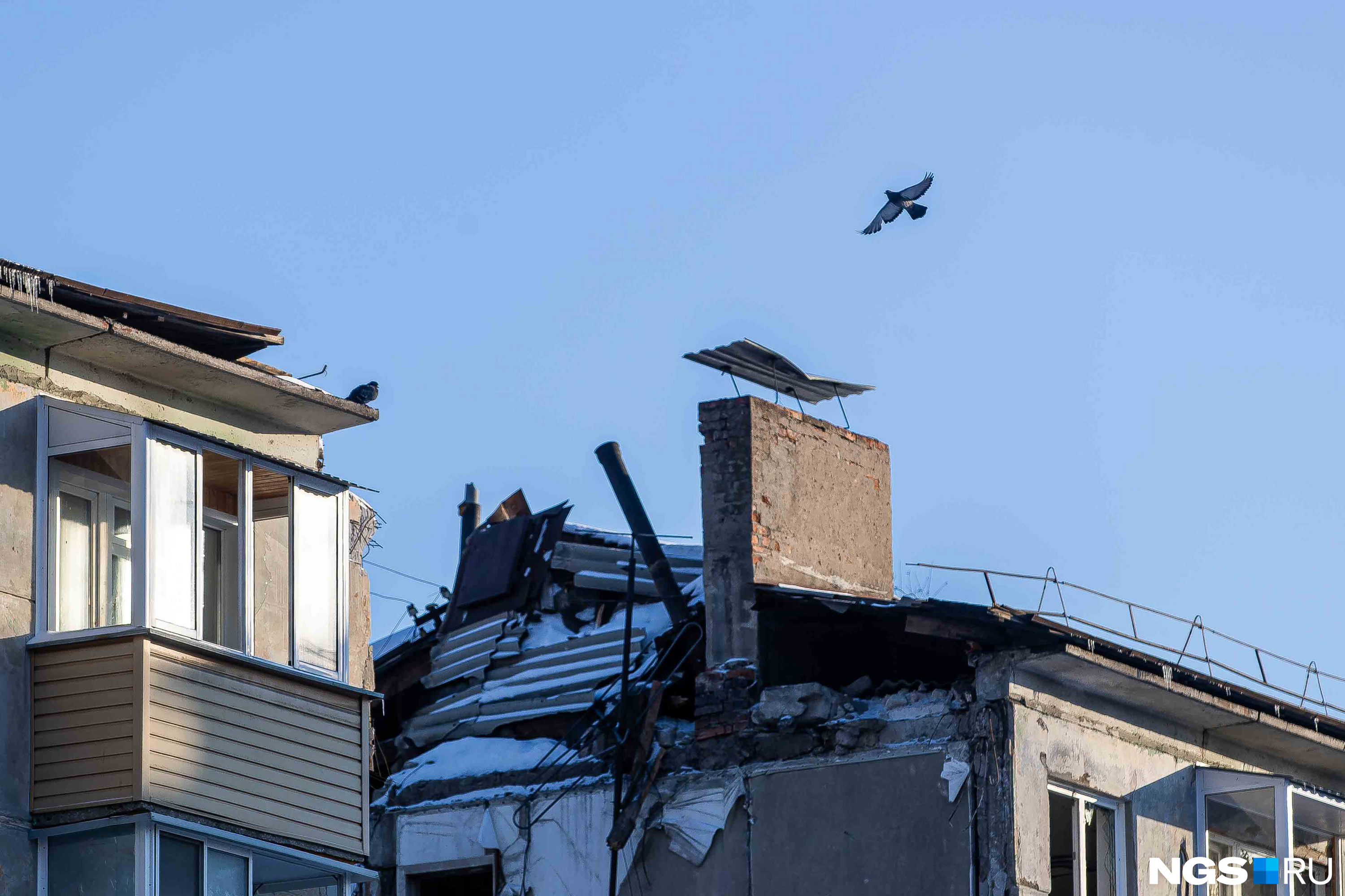 После взрыва жильцам дома разрешили <a href="https://ngs.ru/text/incidents/2023/02/10/72049394/" class="_" target="_blank">возвращаться за необходимыми</a> вещами. Все подобные визиты проходят под контролем специальных служб После взрыва жильцам дома разрешили <a href="https://ngs.ru/text/incidents/2023/02/10/72049394/" class="_" target="_blank">возвращаться за необходимыми</a> вещами. Все подобные визиты проходят под контролем специальных служб