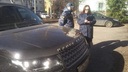 «Объявили в розыск»: в Ярославле у бизнесмена арестовали Range Rover из-за долгов по кредиту