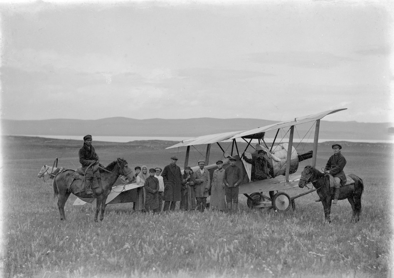 Аэроплан «Красноярец» в 1926 году на озере Шира