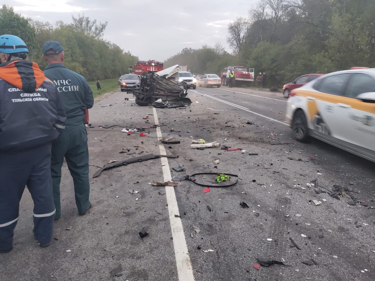 Человек погиб, восемь, включая детей, пострадали в аварии с пятью машинами на трассе «Крым»