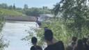 12-летнего мальчика унесло течением Омки до касс речного порта: видео