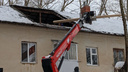 Власти Уфы посоветовали жителям требовать признать аварийным дом, где рухнула крыша и нет газа