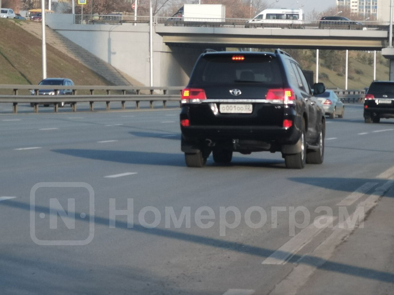 В этом месте довольно часто ловят блатные номера