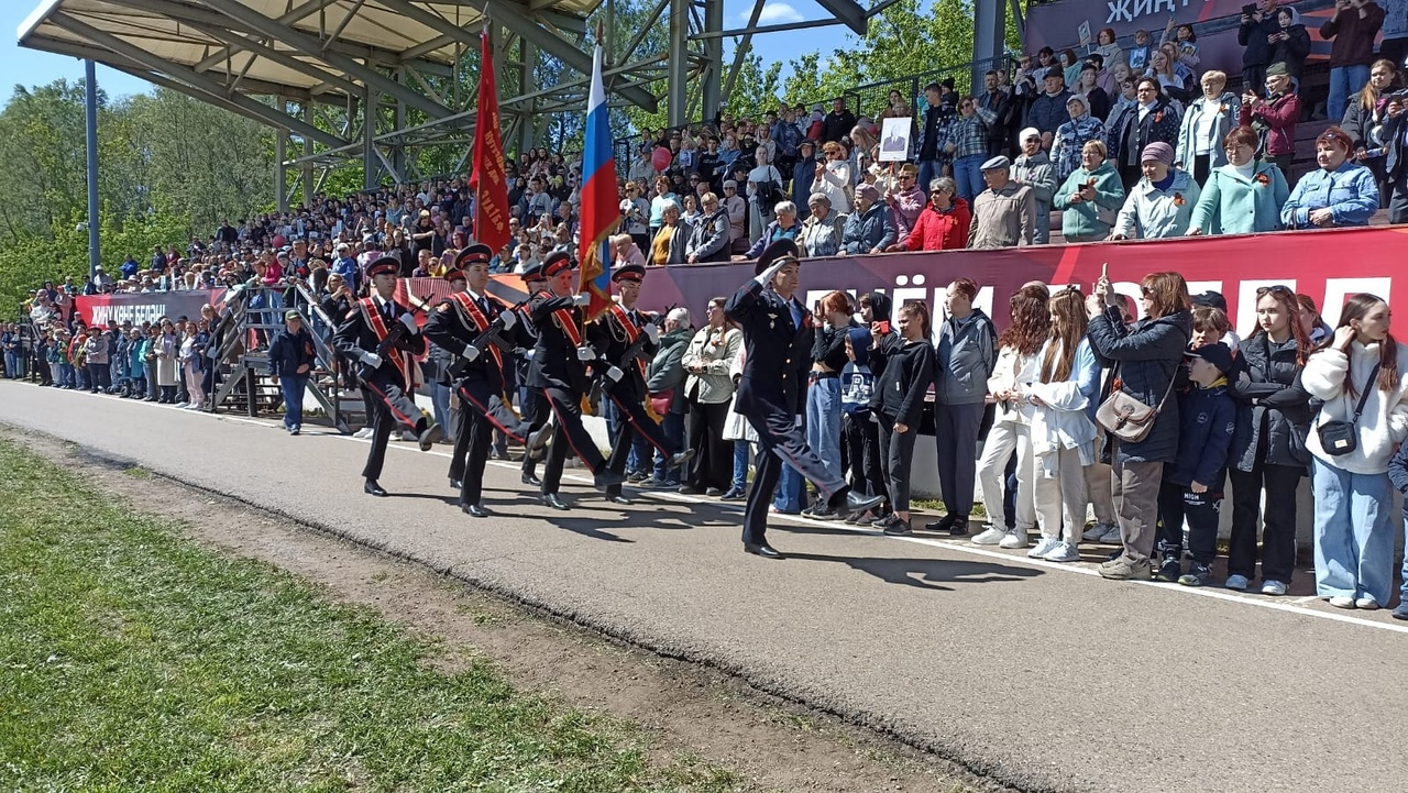 Парад Победы. Парад Победы название. Парад Победы вынос Знамени.