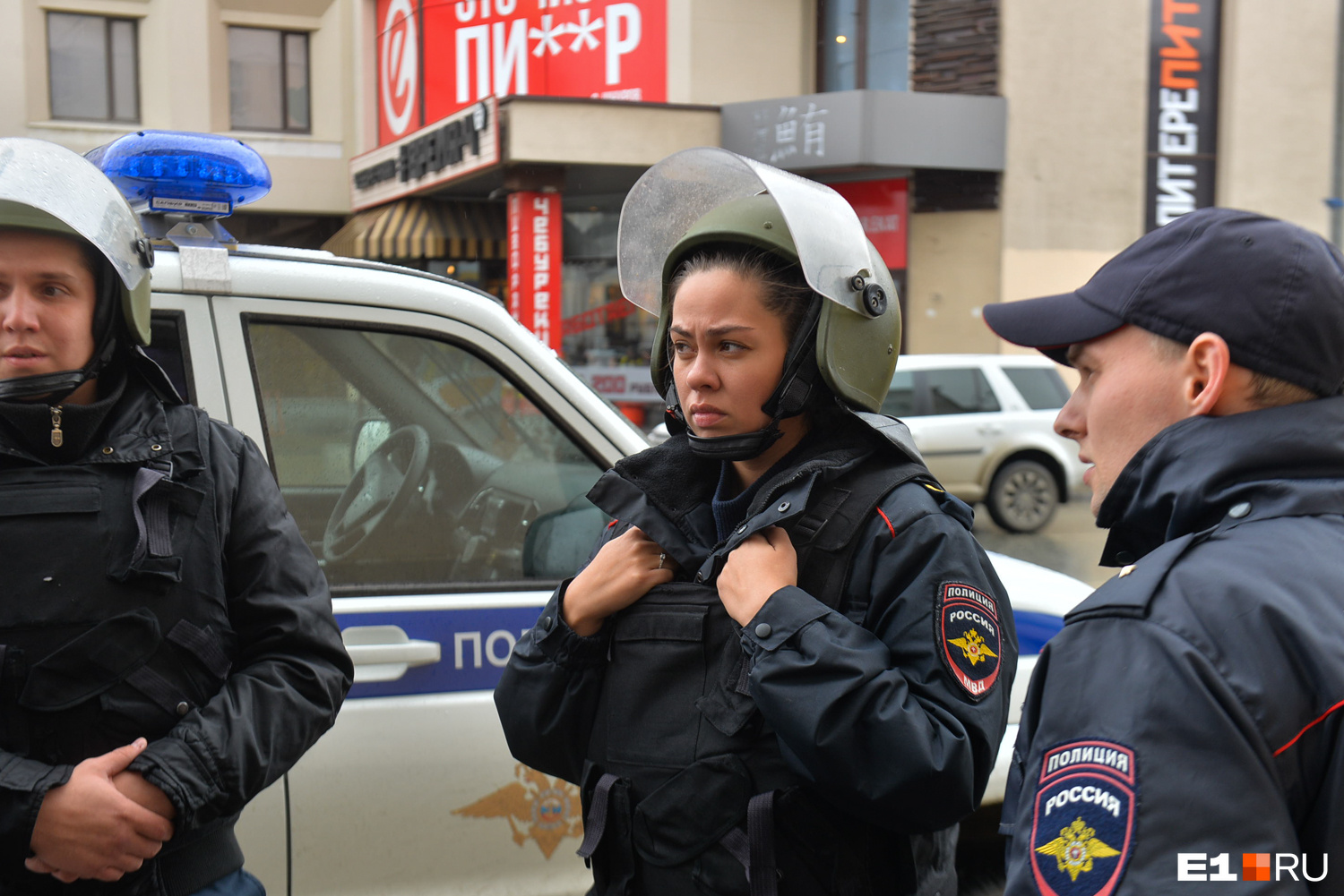Лишь бы найти желающих работать: в Свердловской области решили доплачивать полицейским