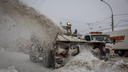 Губернатор приказал Минтрансу помочь Новосибирску с уборкой снега в тяжелые дни