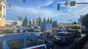 Московский стоит намертво: в Ярославле случился транспортный коллапс. Онлайн