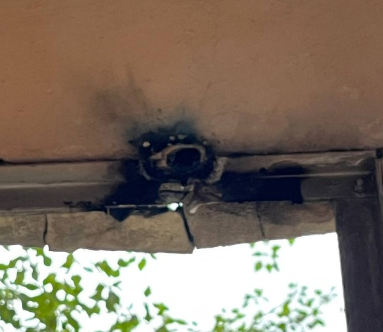 Жительница Читы — о залетевшей в дом шаровой молнии: Дыра в балконе, металл расплавился