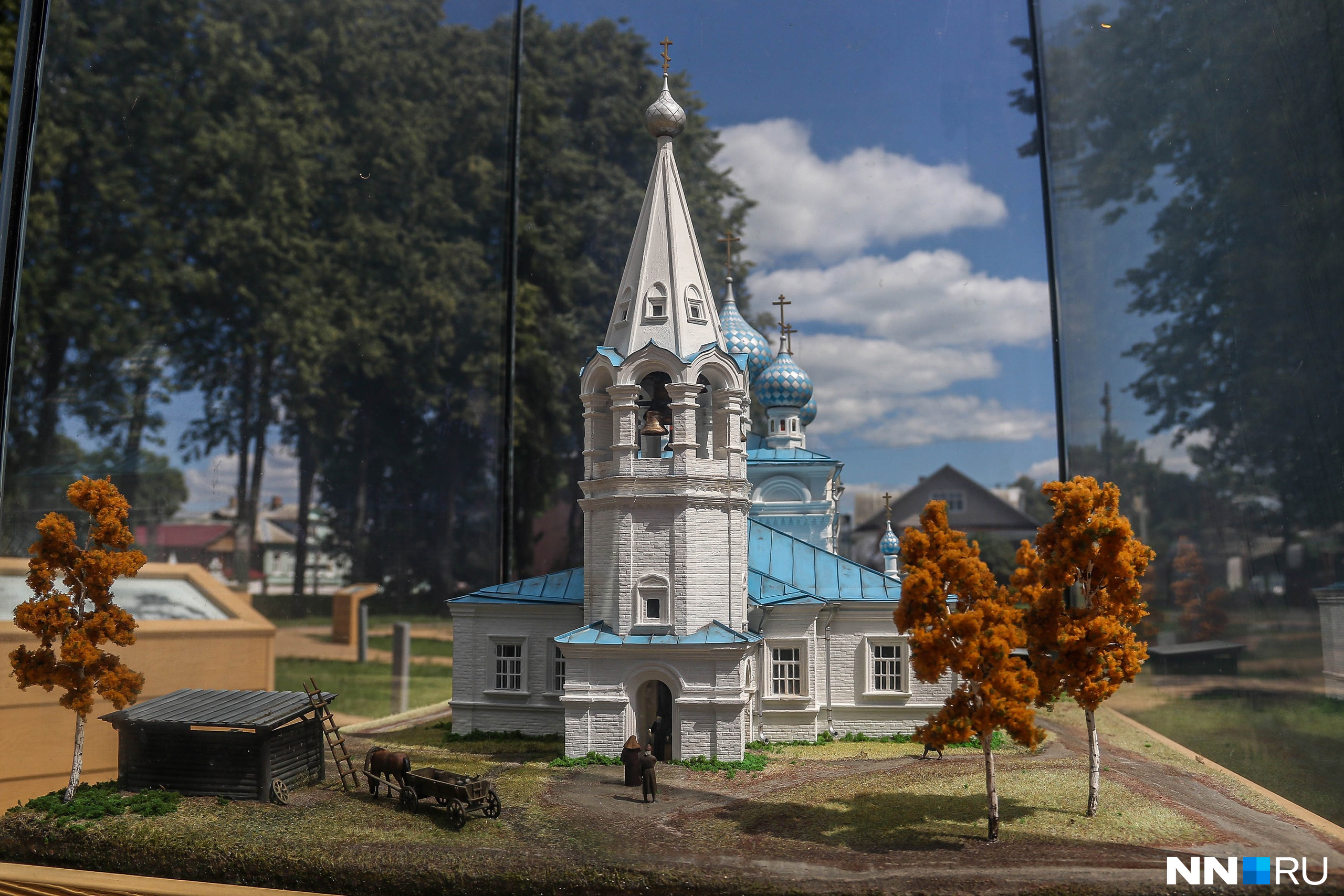 Утраченные церкви Городца. В городе мастеров установили миниатюрные храмы под стеклом — смотрим красивые фото