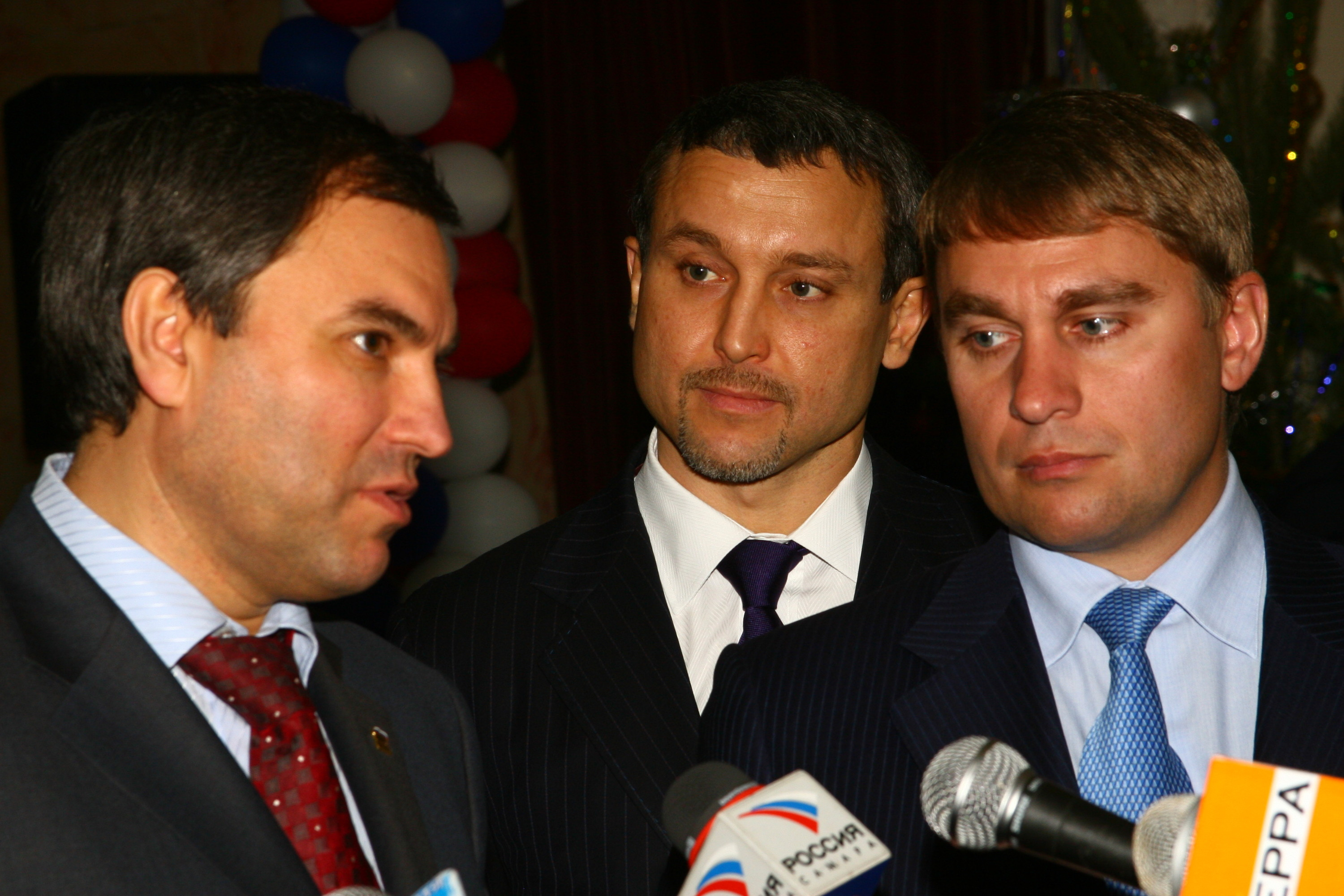 Вячеслав Володин (слева), Юрий Качмазов (в центре) и Виталий Ильин (справа)