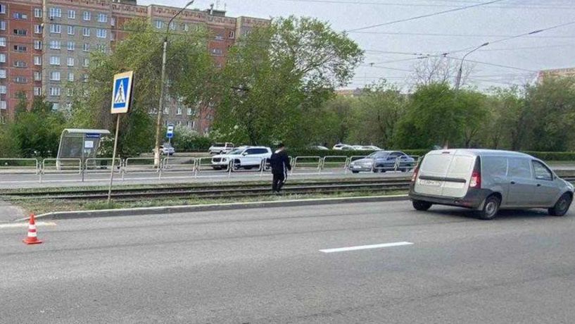 21-летний водитель «Ларгуса» сбил двух школьниц в Челябинской области. Пострадавшие в реанимации