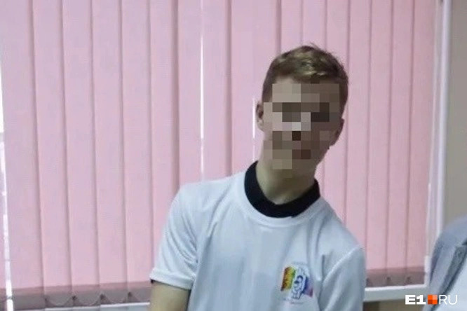 В Екатеринбурге поймали сбежавшего подростка, которого судят за изнасилование