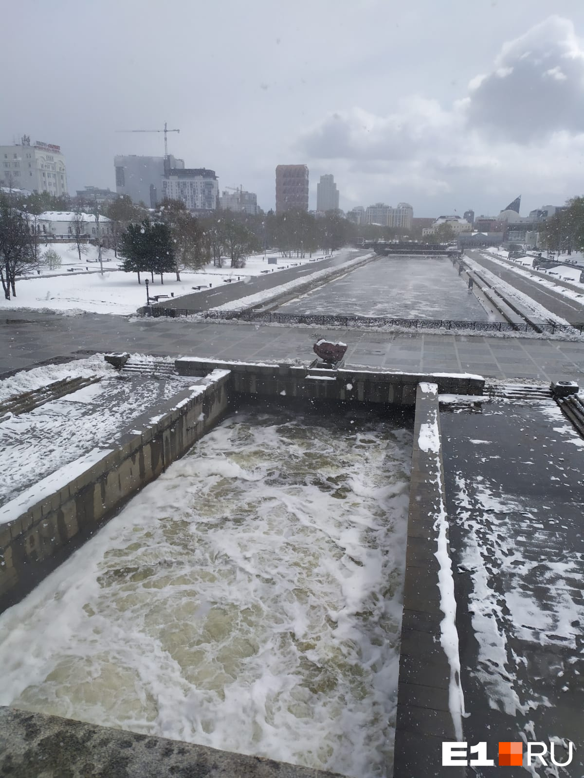 В Екатеринбург вот-вот придет дождь и мокрый снег. Что творится на Урале из-за внезапной зимы
