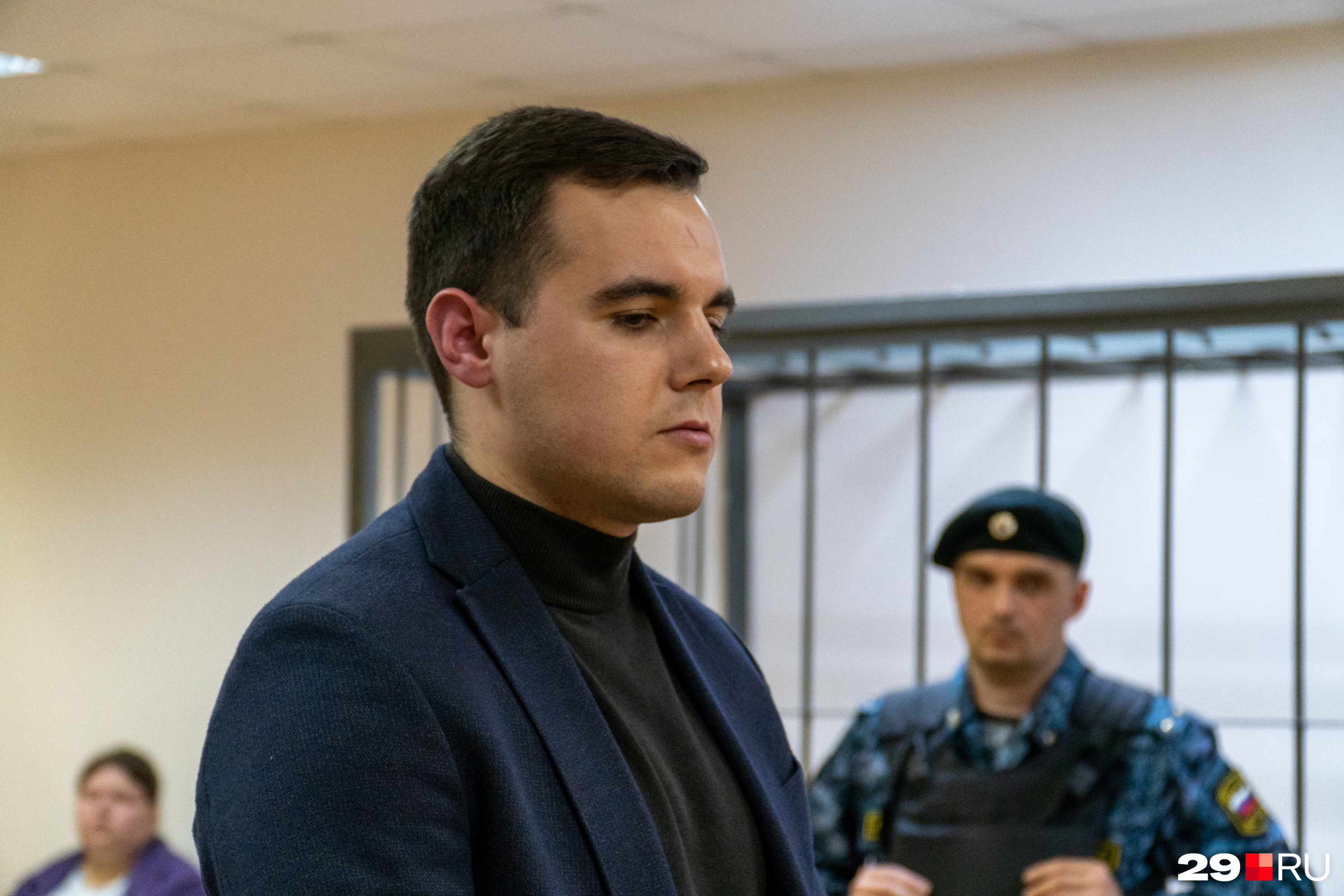 Кирилл Богатиков. От общения с журналистами он отказался и быстро удалился из здания суда