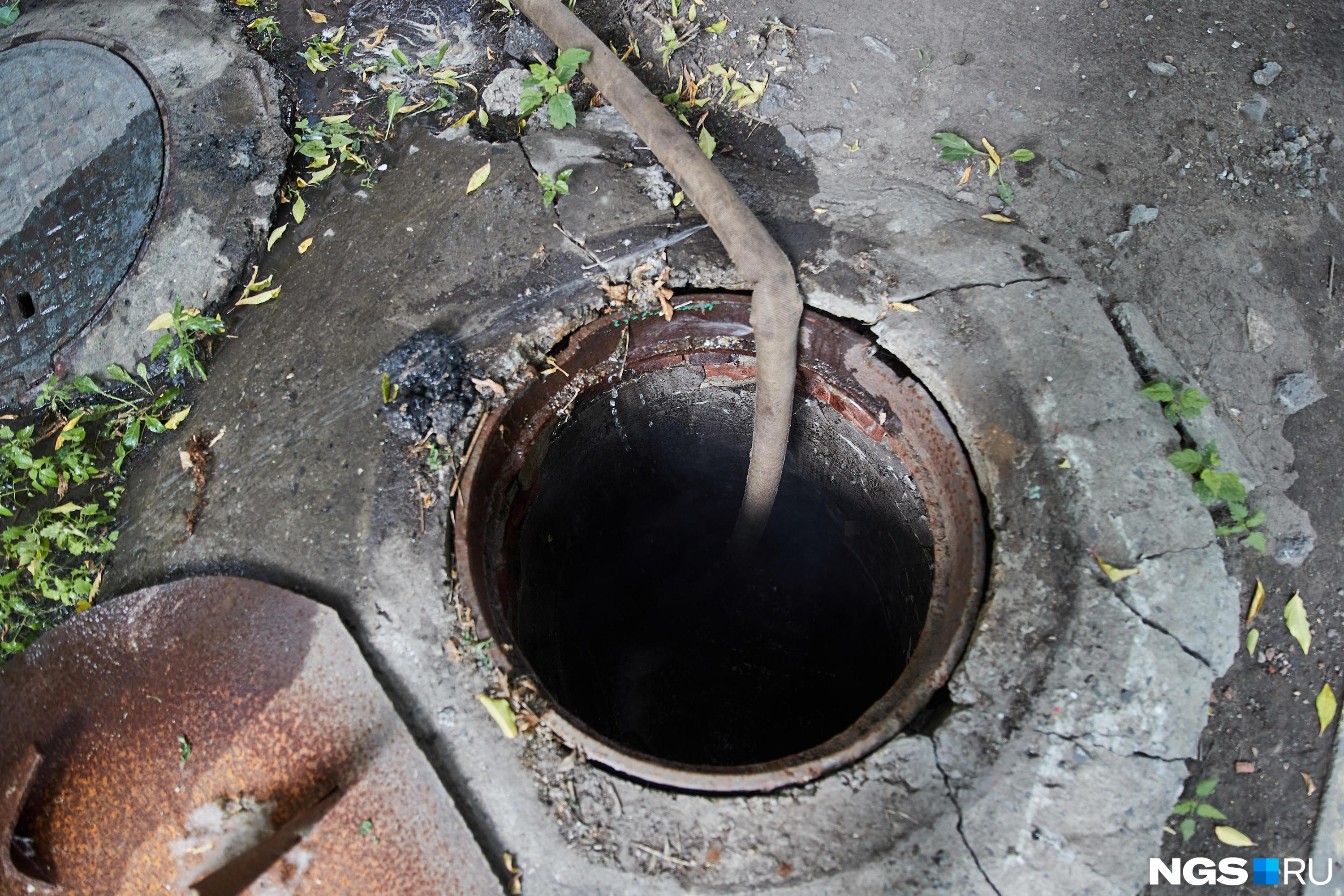 Два слесаря задохнулись в кузбасской канализации. Следственный комитет возбудил уголовное дело