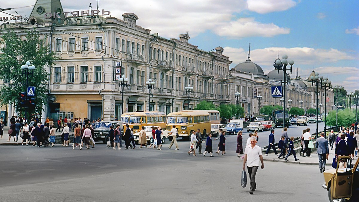 Пока еще советский город: угадайте место в Омске по фото из 1980-х