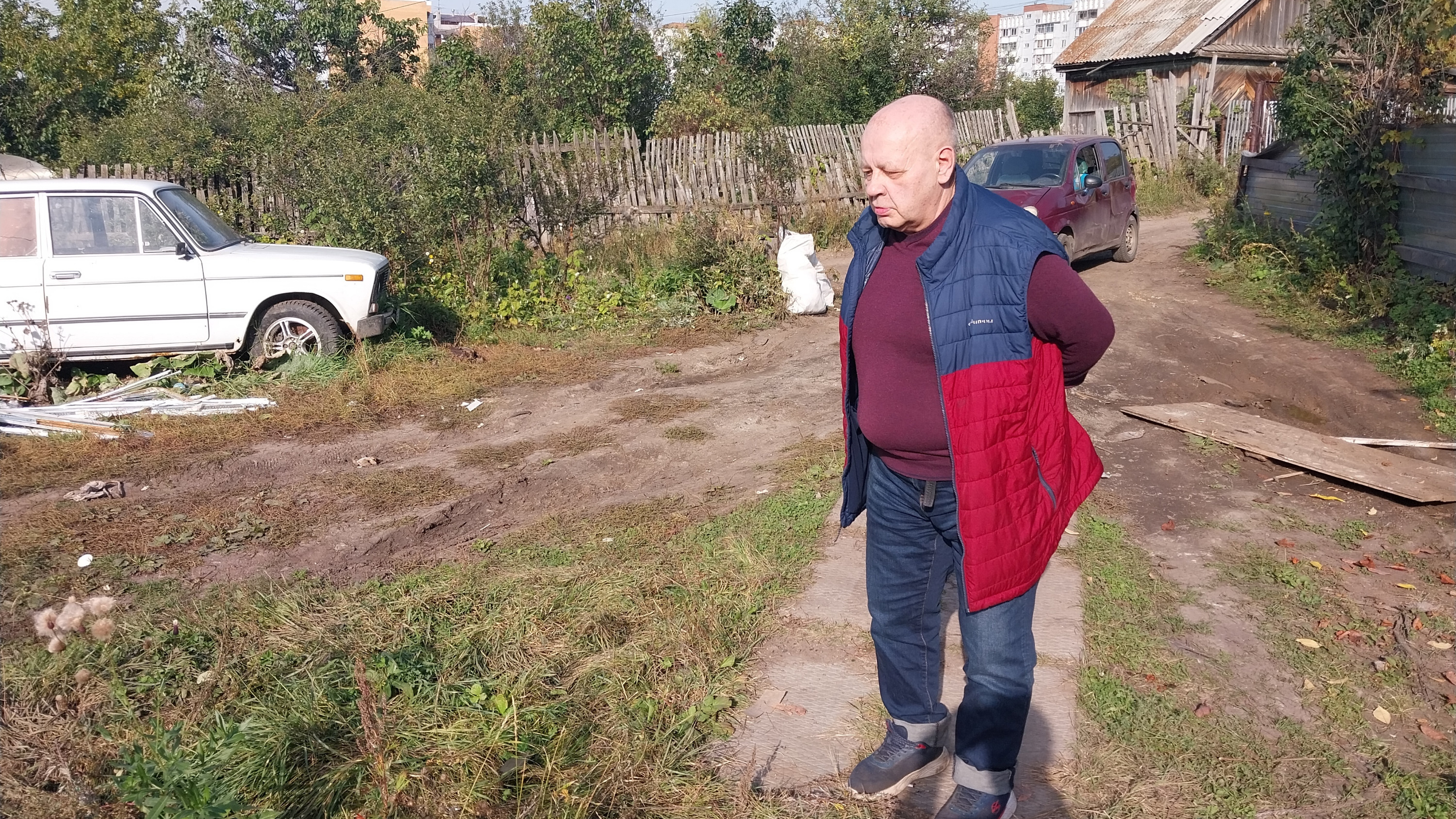 «Считаю это дело заказным»: у 69-летнего тренера в Красноярске украли... дом. А полиция и чиновники спустили дело на тормозах