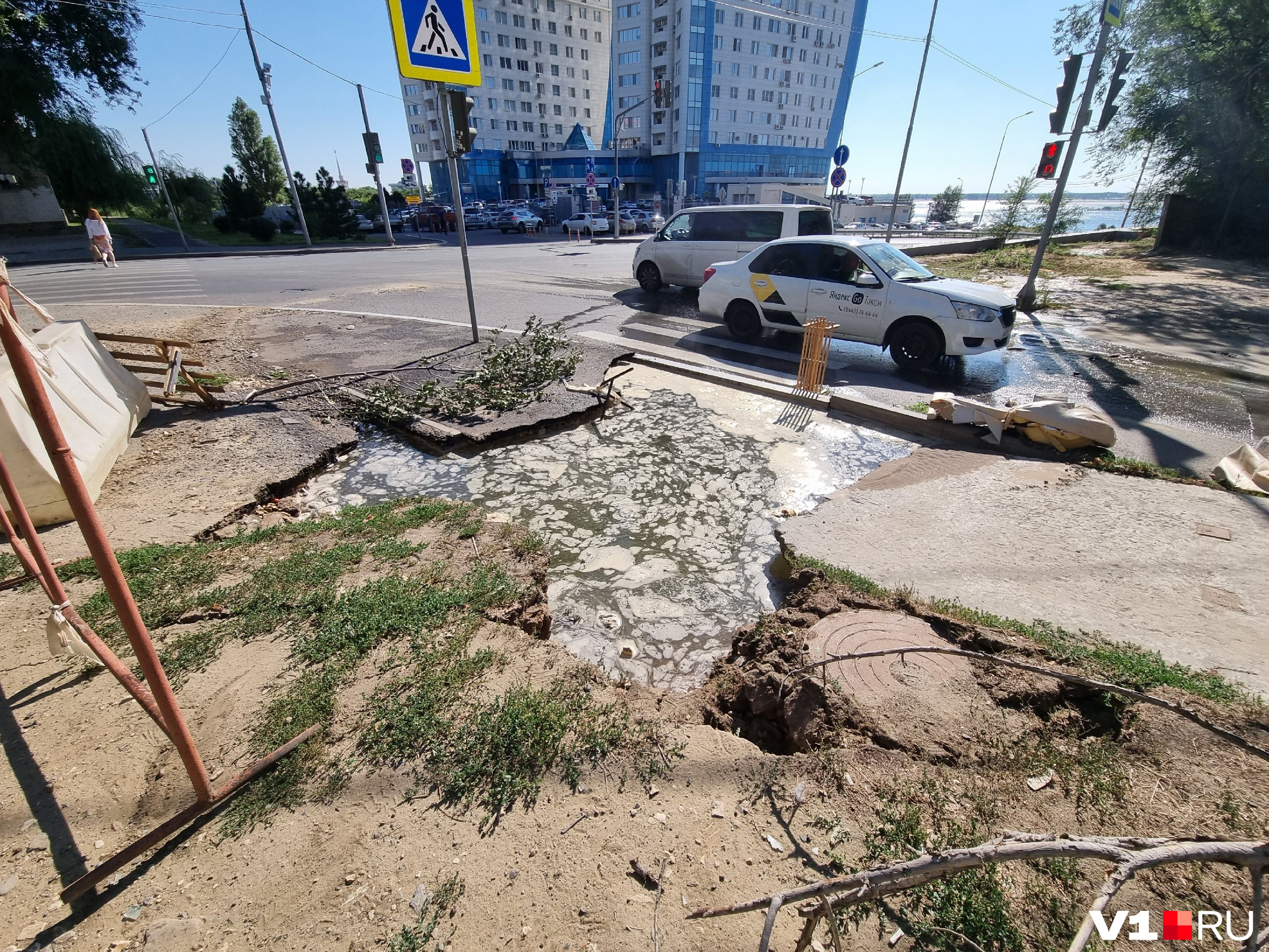 Всё починить обещали до конца дня Всё починить обещали до конца дня