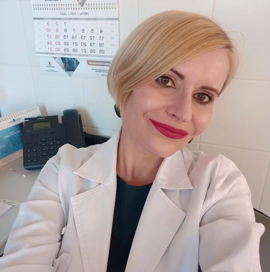 Юлия Ковалева — врач онколог-дерматолог из Ярославля со стажем работы более 20 лет