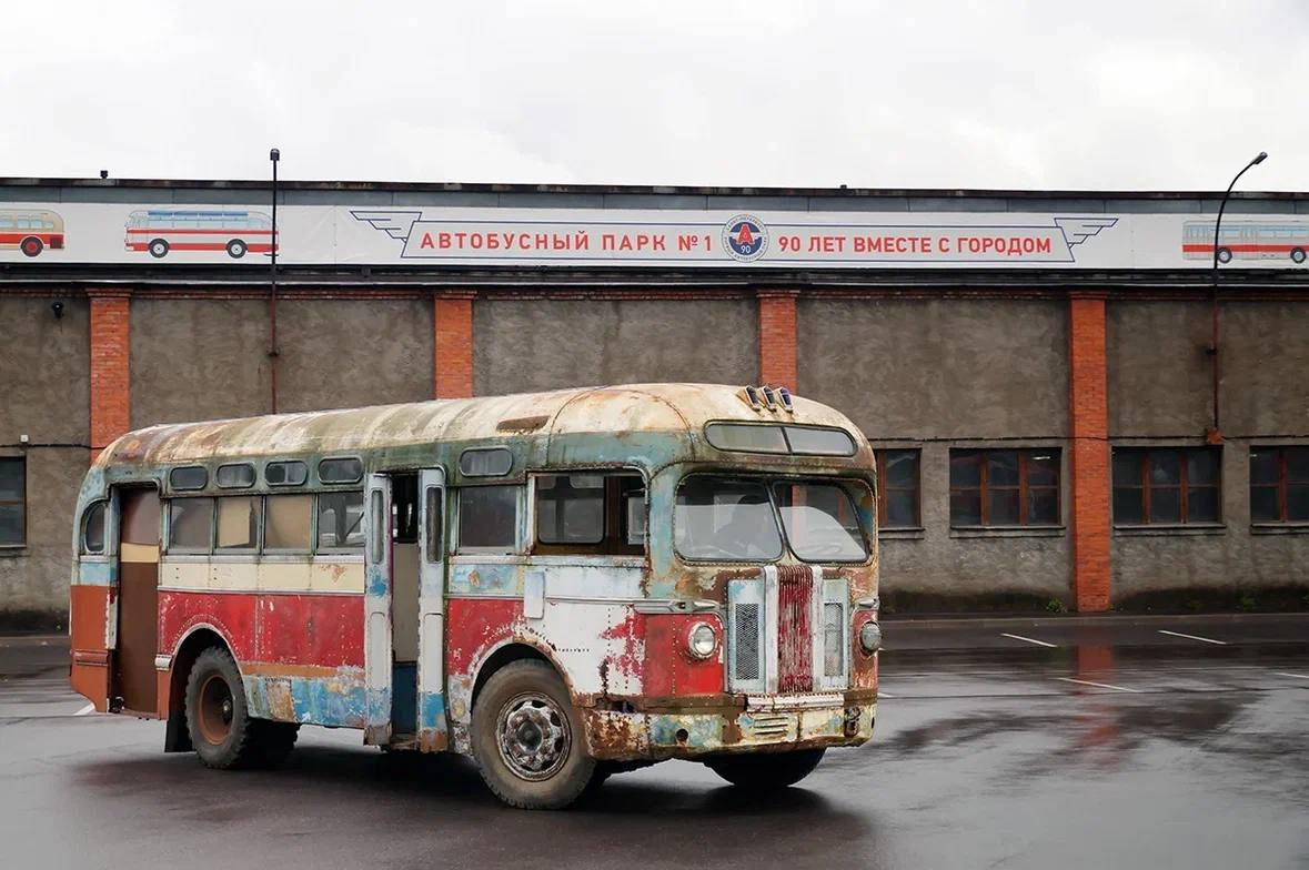 «Родился» в Москве, работал в Ставрополе, увековечен в Петербурге. Автобус ЗИЛ-155Г признали памятником