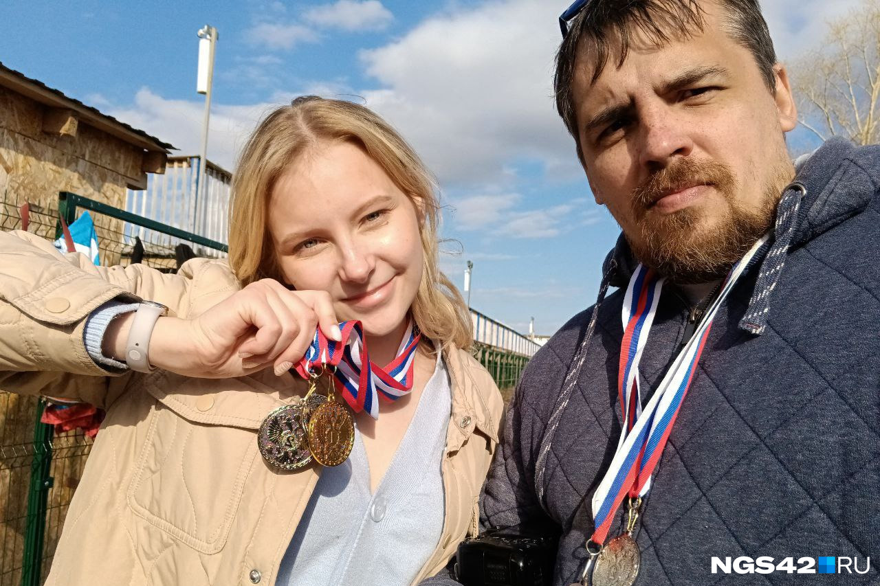 Журналисты NGS42.RU забрали пять медалей (но сами того не ожидали!) в чемпионате по зимнему плаванию