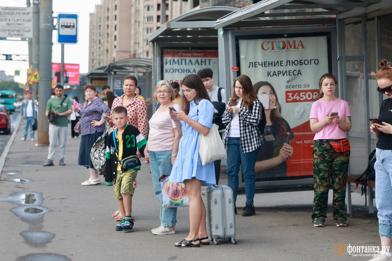 Станция метро «Пионерская» в Петербурге закрыта, как объехать - 24 июня  2023 - ФОНТАНКА.ру