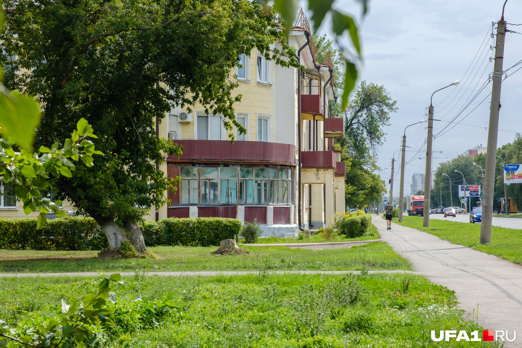 А вот так они выглядят с угловой части