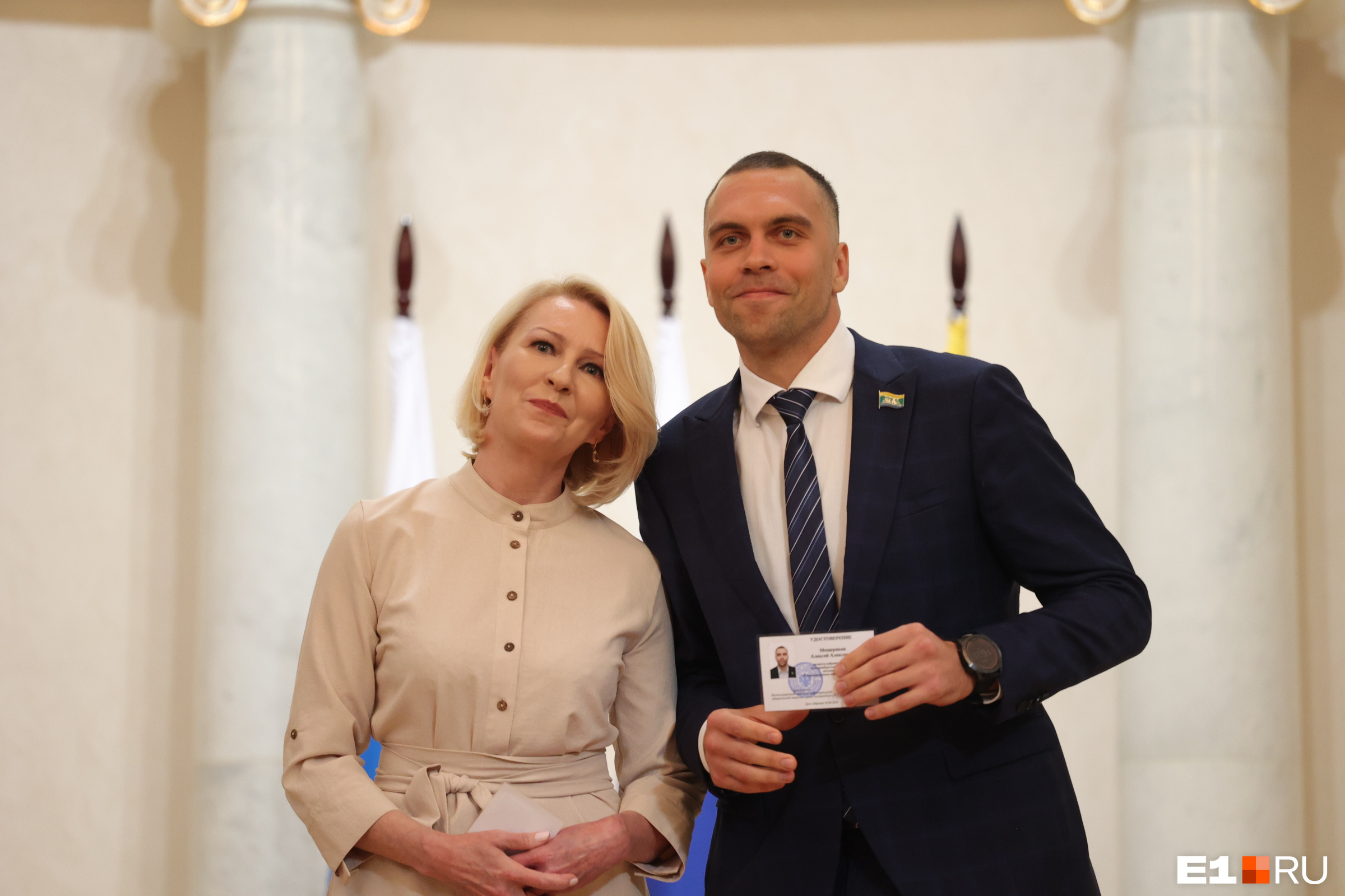 В седьмом округе выиграл Алексей Мещеряков. Он прославился, <a href="https://www.e1.ru/text/politics/2022/05/31/71373194/" class="_" target="_blank">когда за год его доходы выросли в 170 раз</a>