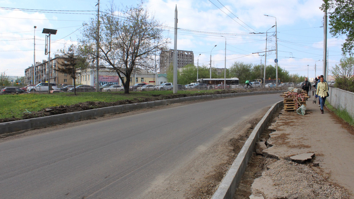 В Красноярске начнут укладывать асфальт на Копылова. Когда же уже?