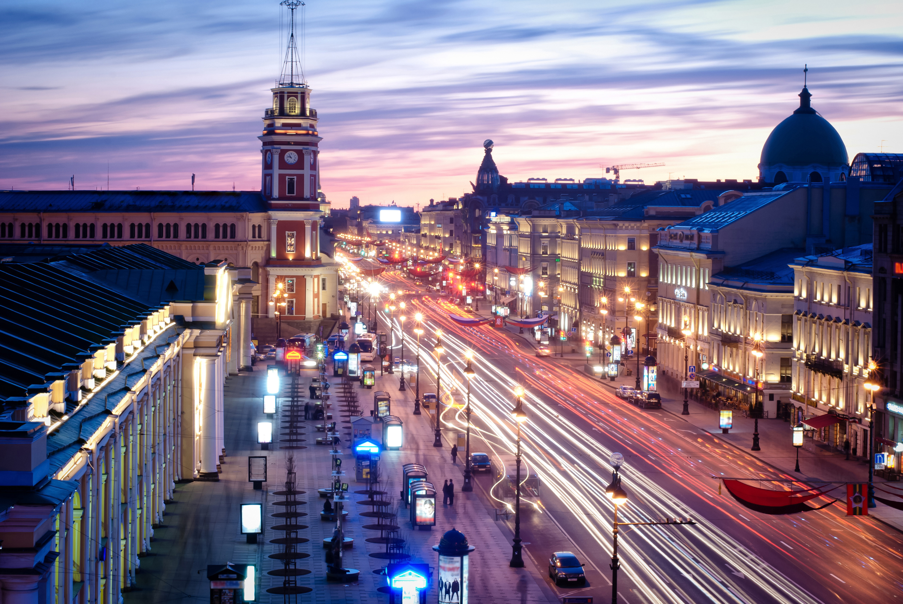 Современные спб. Невский проспект Санкт-Петербург. Вечерний Невский проспект Санкт-Петербург. Nevski Санкт-Петербург Невский проспект. Санкт-Петербург белые ночи Невский проспект.