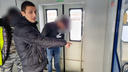 «Ударил головой в лицо»: <nobr class="_">17-летнего</nobr> подростка избили в новосибирской электричке