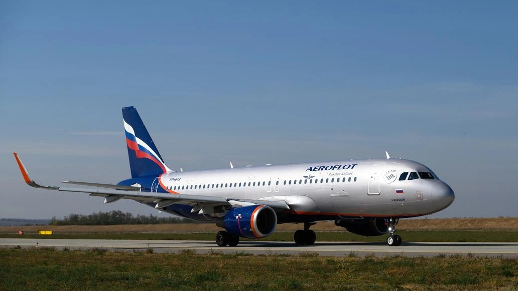 В Тюмени экстренно сел самолет из Москвы. Пассажиру стало плохо